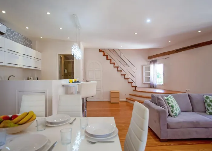 Guilford Loft * Corfu (city)